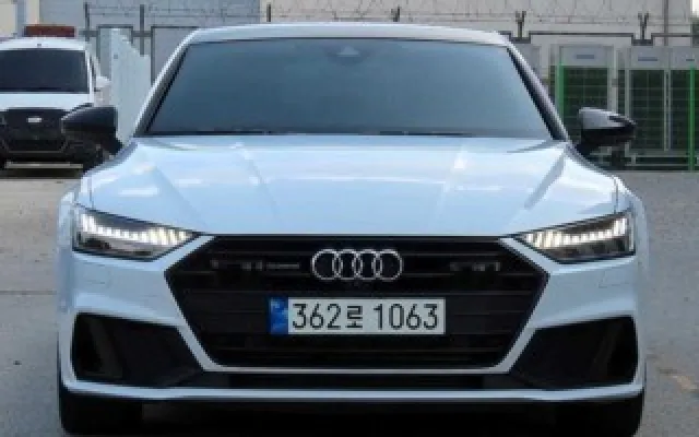 인천중고차시세비교가격 A7 (4K) 55 TFSI 콰트로 프리미엄 매물 사진 9 - 2022/04 69,222km