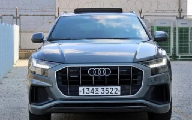 인천중고차시세비교가격 Q8 50 TDI 콰트로 프리미엄 매물 사진 2 - 2020/04 132,147km
